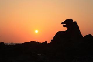 ゴジラ岩-1.jpg