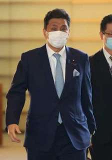 岸信夫-1.jpg